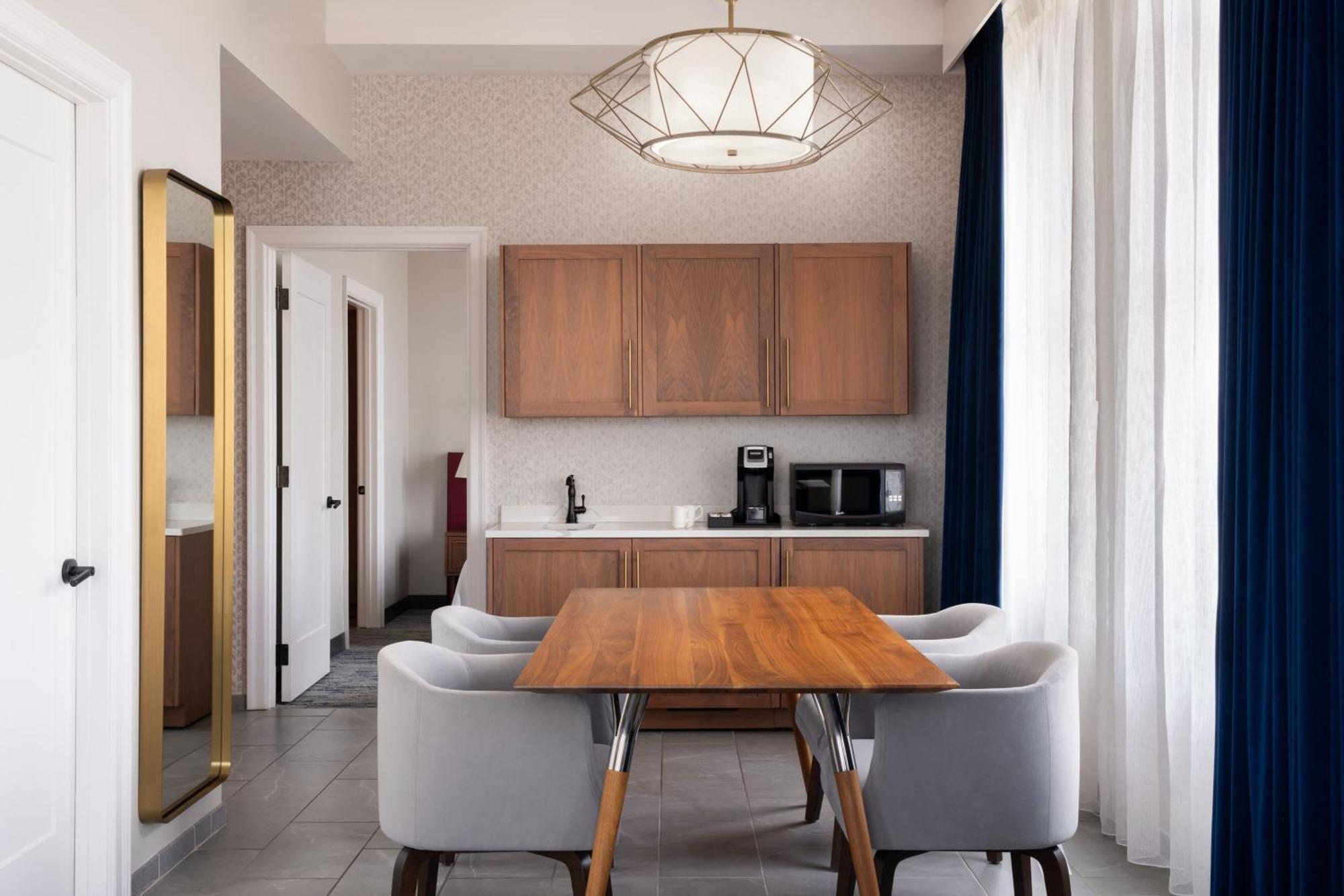 Blu-Tique, Akron, A Tribute Portfolio Hotel מראה חיצוני תמונה
